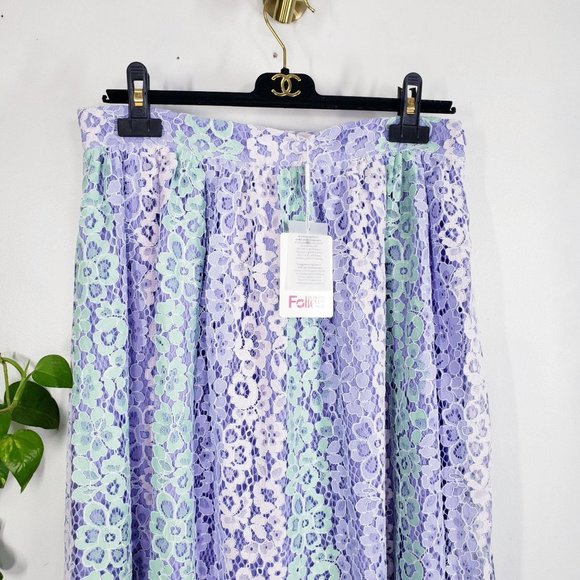 $375 NWT Blugirl Folies Purple Floral Lace Skirt L - Picture 8 of 15